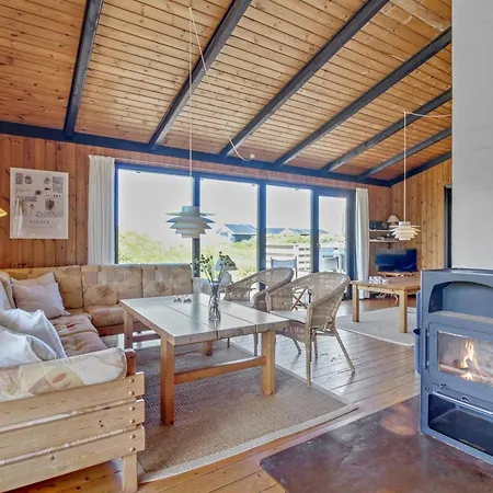 Tulir - 300m From The Sea By Interhome *